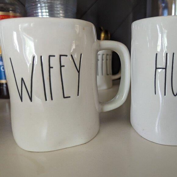 wifey and hubby are dunn mugs - Picture 1 of 2